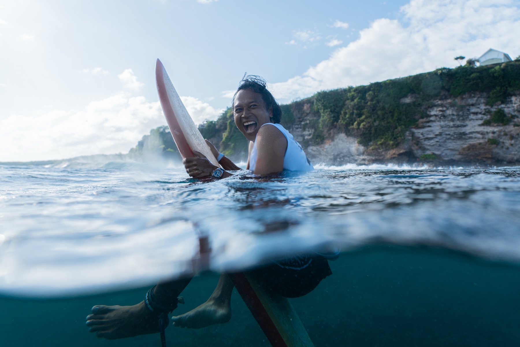 Single Fin collab — frame 3