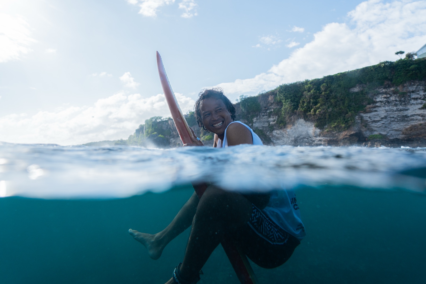 Single Fin collab — frame 4