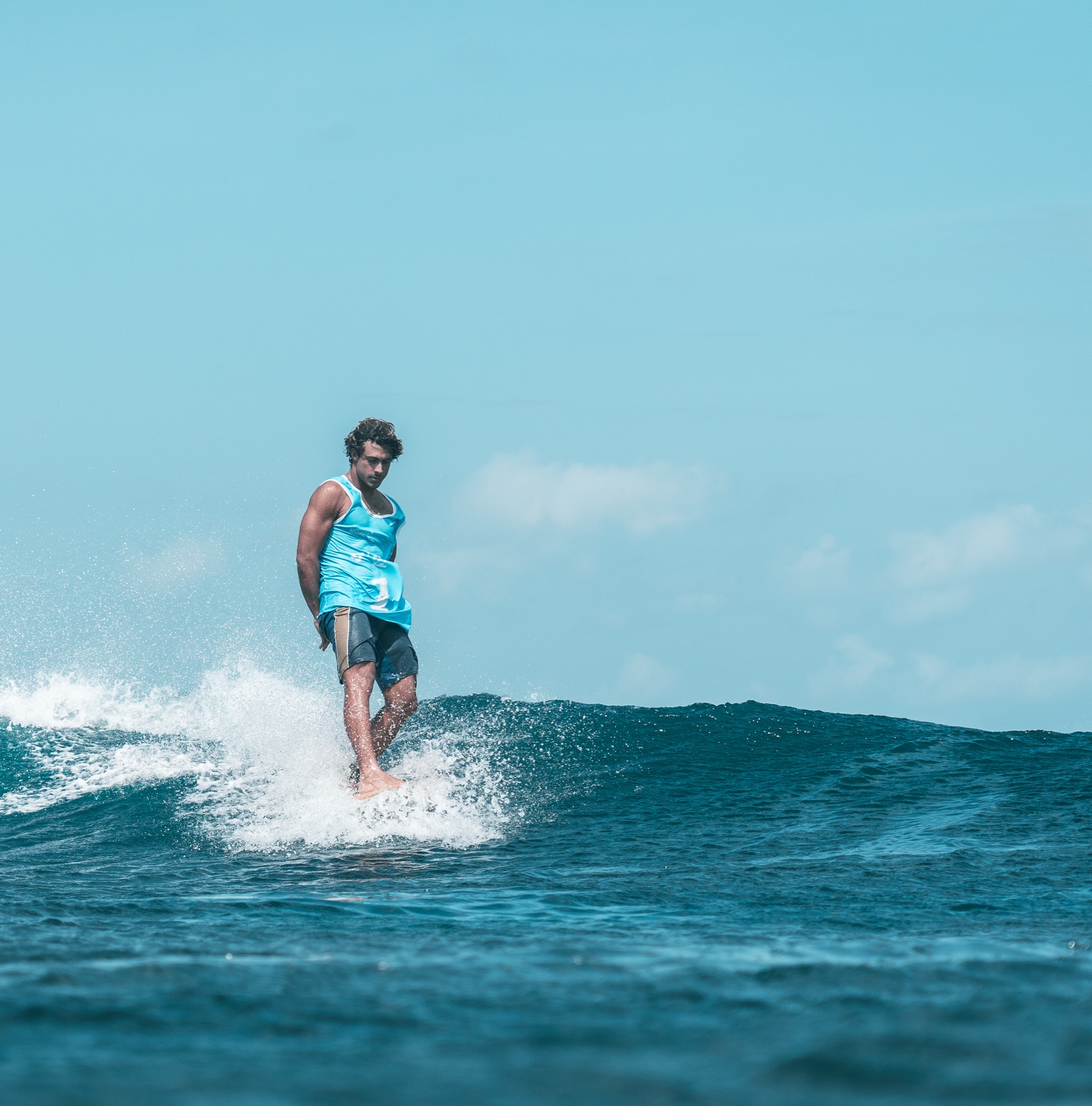 Single Fin collab — frame 14